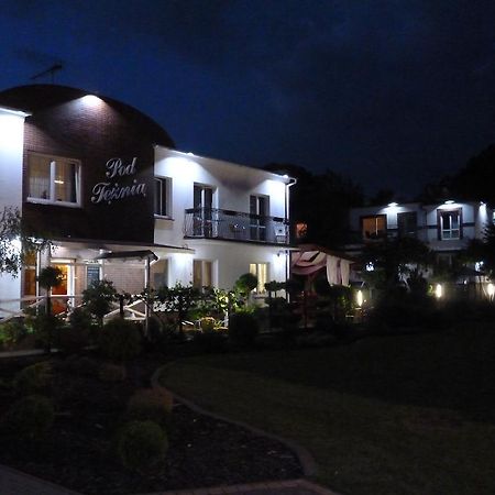 Rezydencja Pod Teznia & Spa Иновроцлав Екстериор снимка