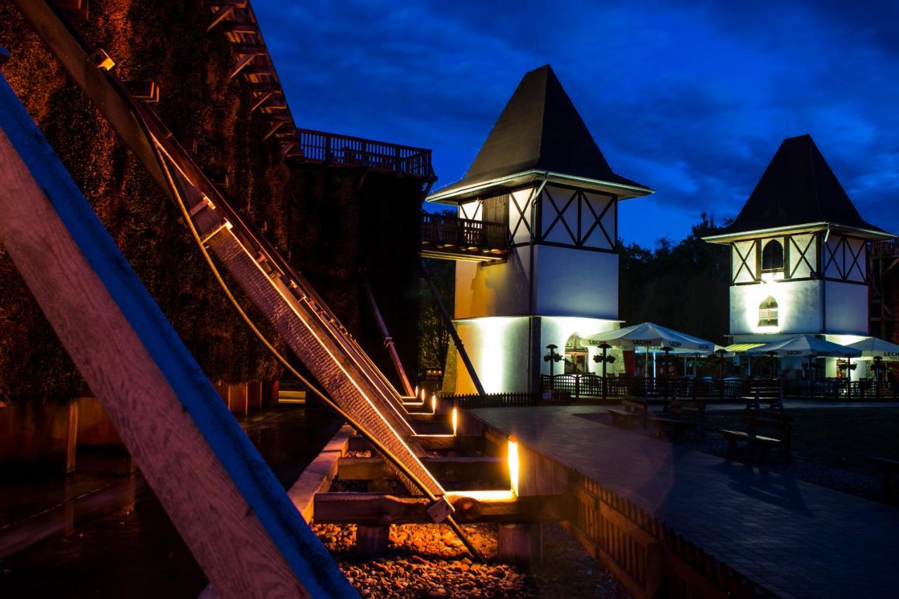 Rezydencja Pod Teznia & Spa Иновроцлав Екстериор снимка