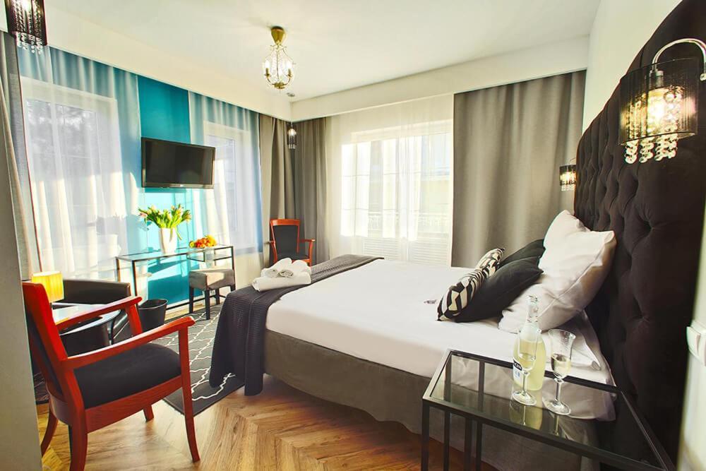 Rezydencja Pod Teznia & Spa Иновроцлав Екстериор снимка