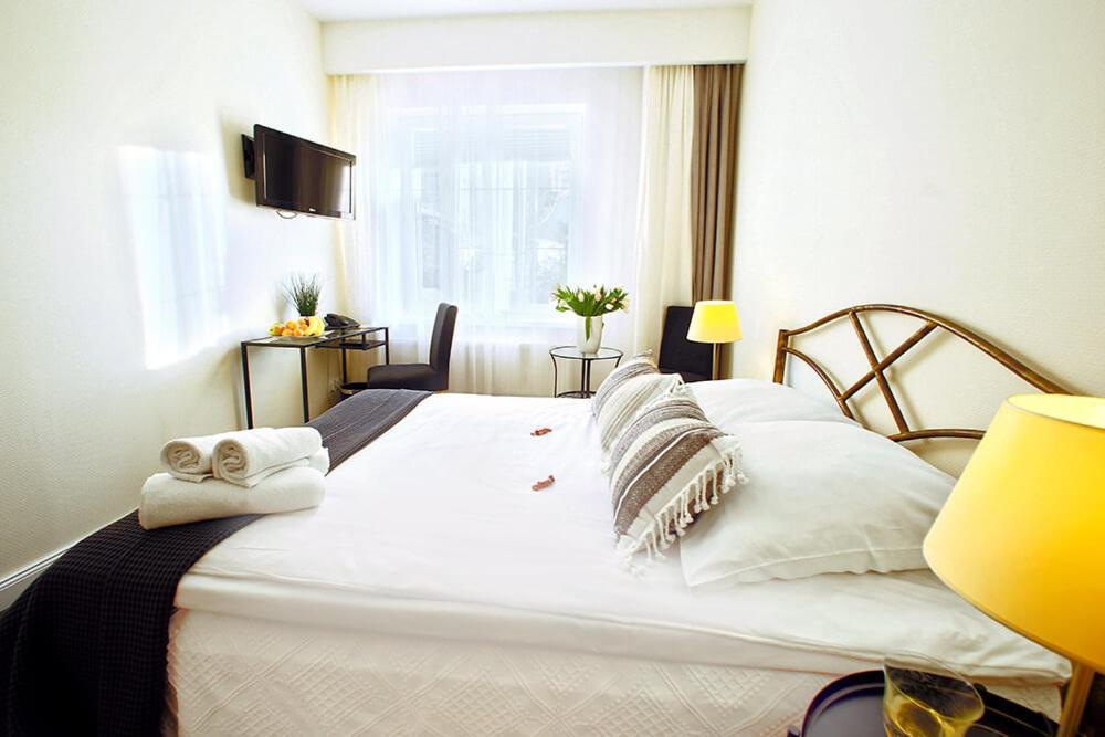 Rezydencja Pod Teznia & Spa Иновроцлав Екстериор снимка